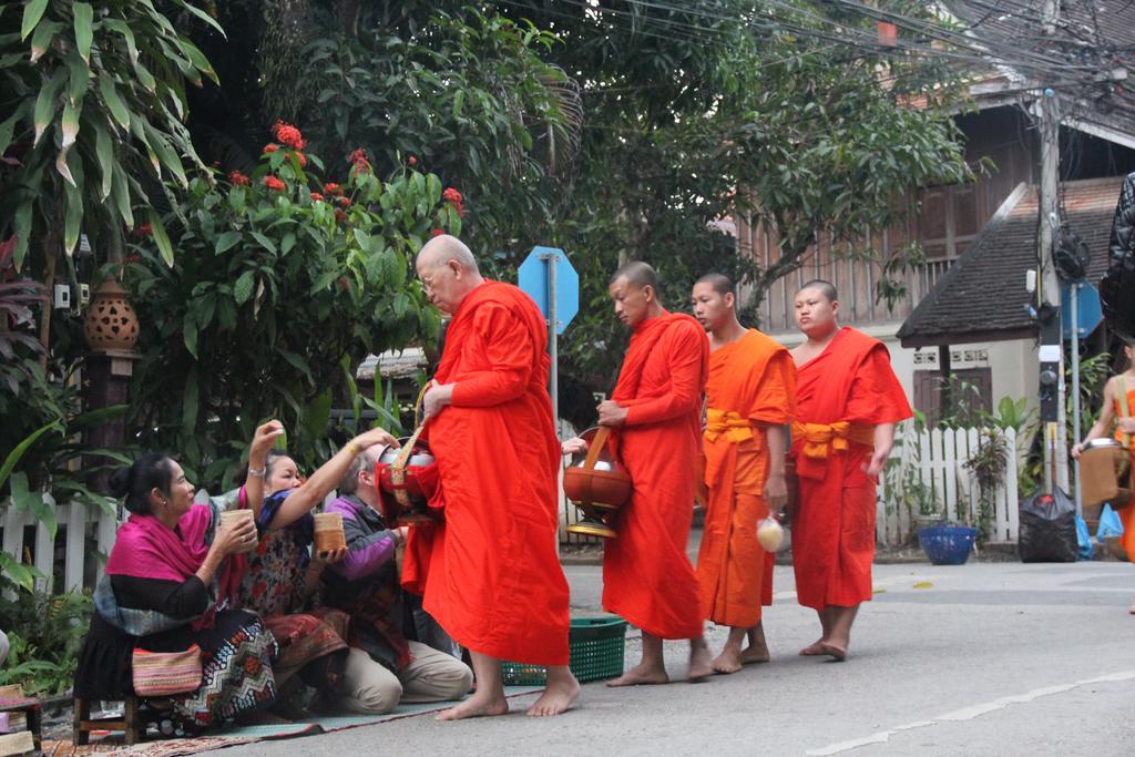 Wisdom Laos Hotel Luang Prabang Luaran gambar
